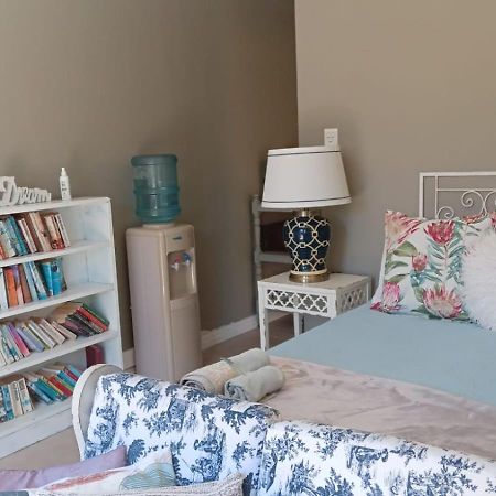 Toscana Cottage ポート・エリザベス 部屋 写真
